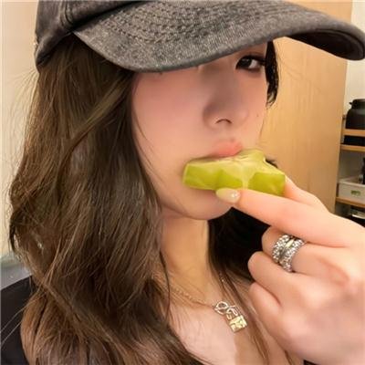 首尔少女 海报